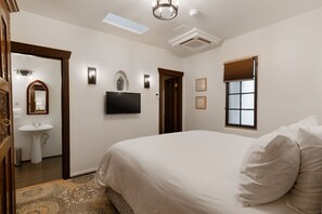 3 Schlafzimmer, Bügeleisen/Bügelbrett, Reisekinderbett, WLAN
