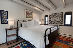 1 slaapkamer, een strijkplank/strijkijzer, reisbedje, wifi
