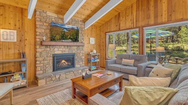 Unclassified image, 1 of 44, button - AC, Pet friendly, family friendly, great location! (Sunriver)