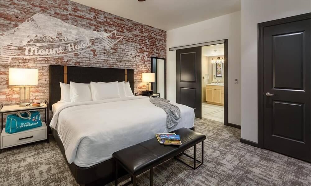 2br-presidential-unit-in-waterfront-district-reviews-deals-photos