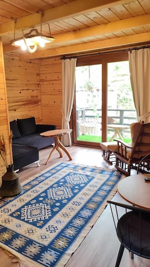 1 bedroom, iron/ironing board, free WiFi