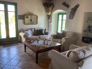 TV, books, stereo - Liebevoll Renov. Ölmühle 6 Pers. mit Meerblick Oberh. von Ventimiglia/camporosso (Camporosso)