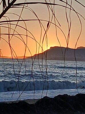 Sun-loungers, beach towels - Liebevoll Renov. Ölmühle 6 Pers. mit Meerblick Oberh. von Ventimiglia/camporosso (Camporosso)