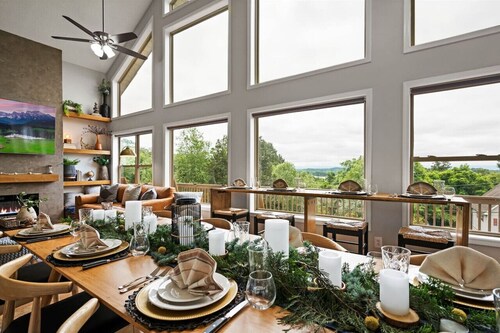 Mountain View Lake House | Hot Tub, Theater, Pets