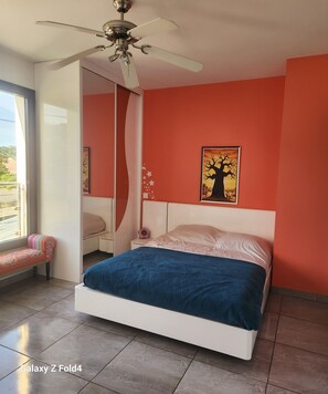 3 bedrooms, iron/ironing board, WiFi, bed sheets - Villa with pool and spa for unforgettable moments with family or friends.  (Parempuyre)