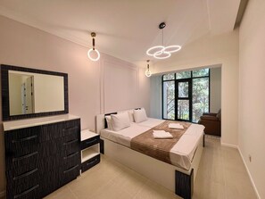 Casa de campo elite | Frigobar, cofres nos quartos, escrivaninha, cortinas blackout