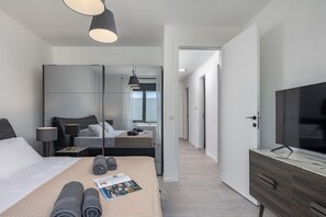 4 habitaciones, tabla de planchar con plancha, wifi y ropa de cama