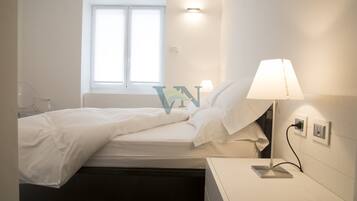 4 Schlafzimmer, Zimmersafe, BĂŒgeleisen/BĂŒgelbrett, Reisekinderbett