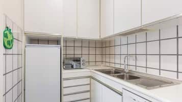 Frigorifero, microonde, forno, lavastoviglie