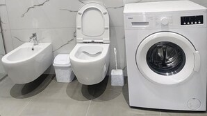 Uklassifisert bilde, 4 av 7, knapp