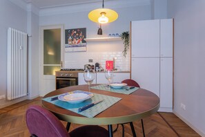 Apartment | In-room dining - Casa Paradiso by Wonderful Italy (Turin)