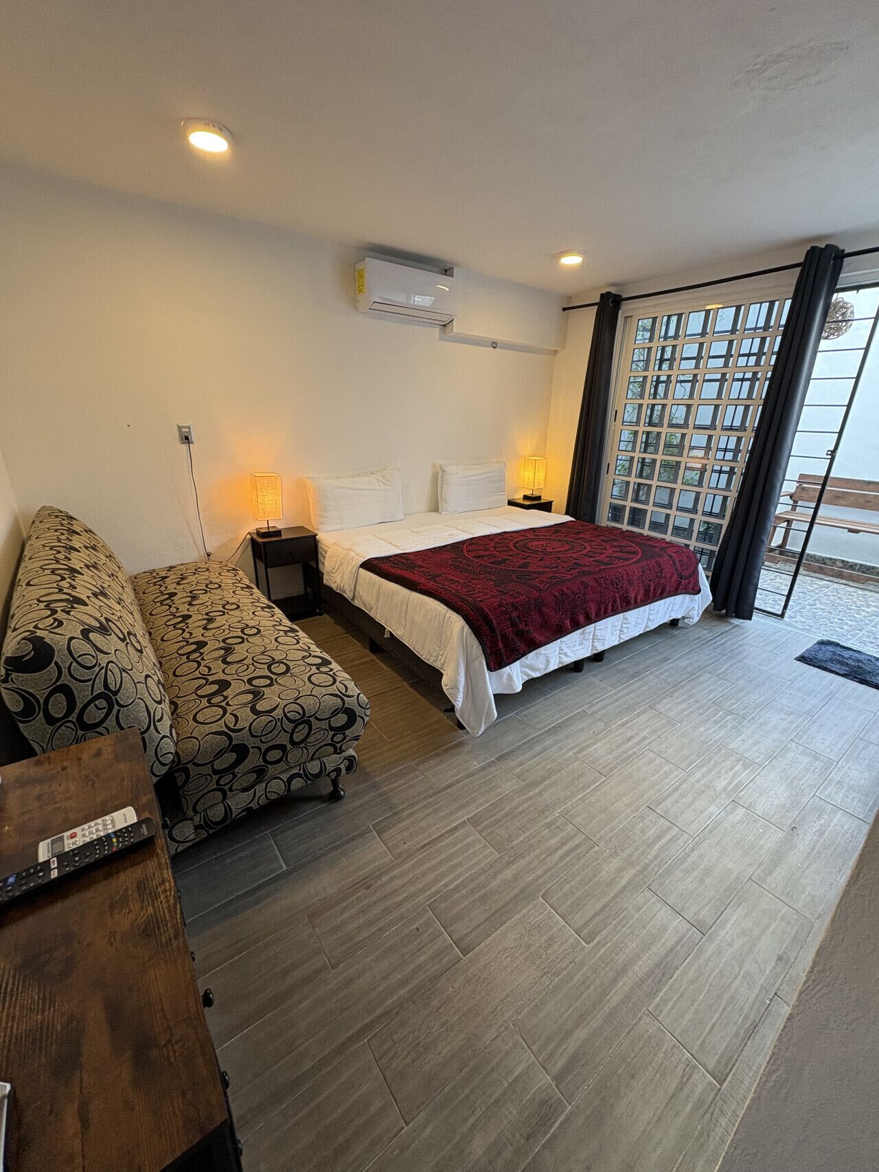 1 bedroom, desk, iron/ironing board, free WiFi