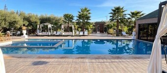 Just V hotel & Spa 