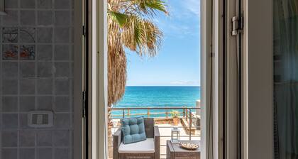 Villetta Ficarazzi by Wonderful Italy