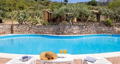 Villa Granci con Piscina by Wonderful Italy