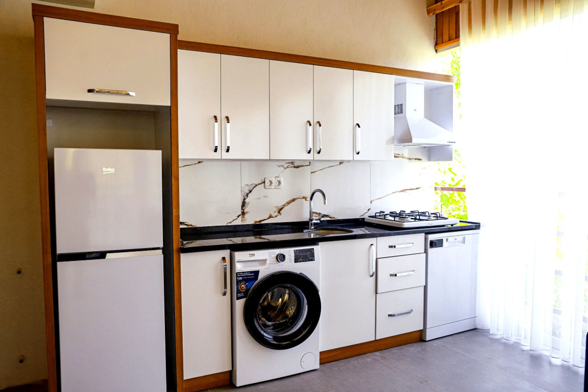 Superior Room, Balcony, Garden View | Private kitchenette