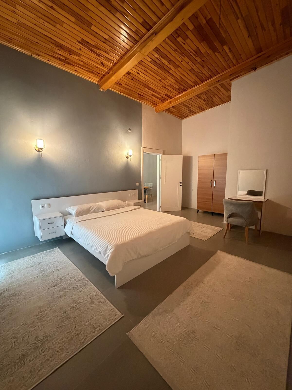 Superior kamer, balkon, uitzicht op tuin | Luxe beddengoed, gratis wifi, individueel gedecoreerd