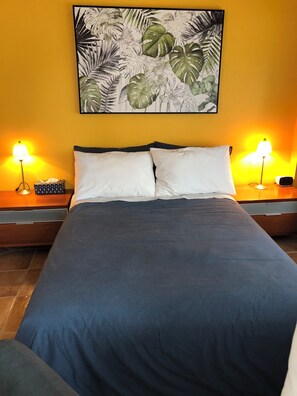 1 bedroom, desk, bed sheets
