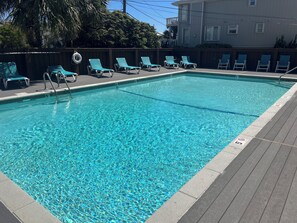 Pool - Summer Sands Pets Are A Plus Room 105 (Wrightsville Beach)