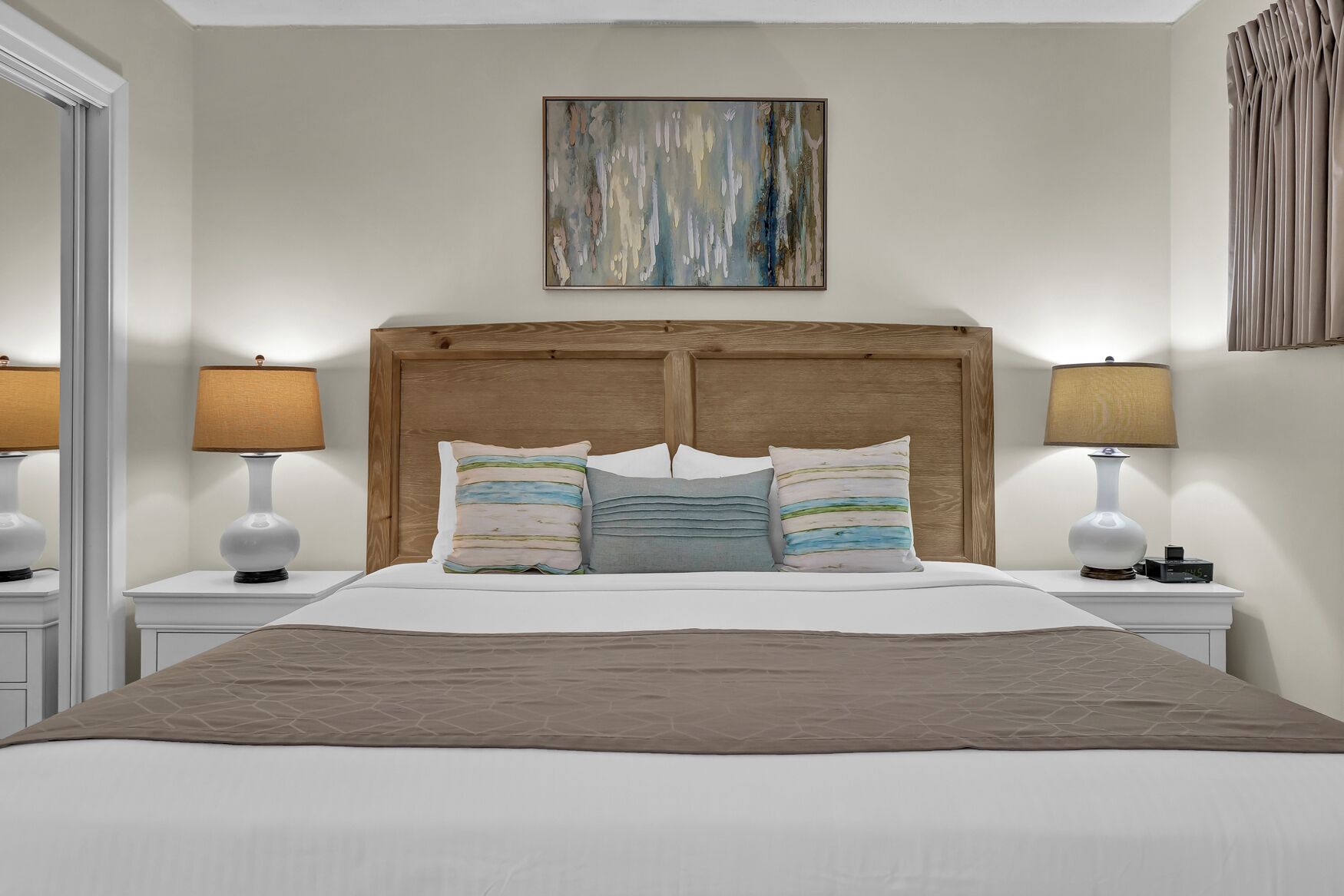 1 bedroom, iron/ironing board, Internet, bed sheets