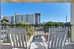 Property grounds - Summer Sands- Lazy Dog Days (Wrightsville Beach)