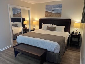 1 habitación, tabla de planchar con plancha, internet y ropa de cama 
