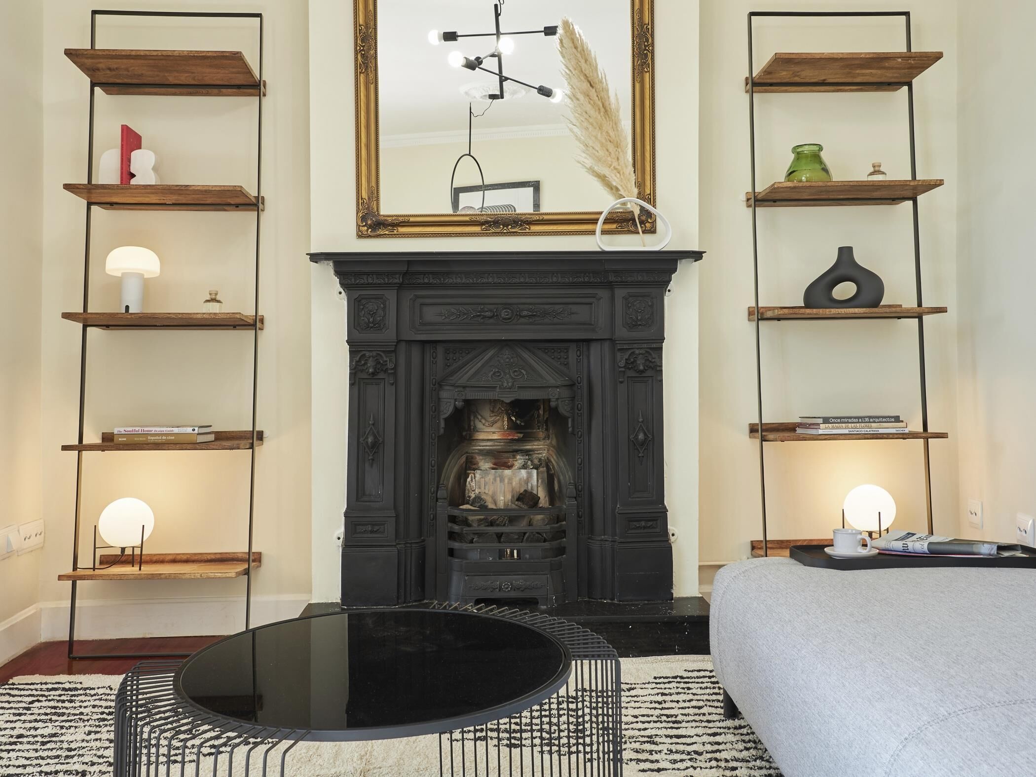 1 dormitorio, tabla de planchar con plancha, Internet y ropa de cama