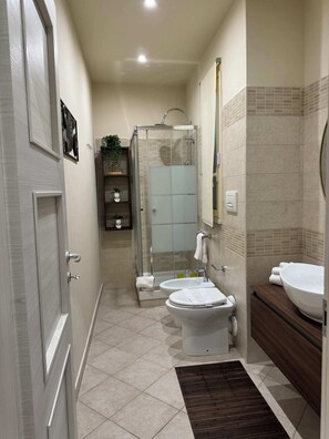 Free toiletries, hair dryer, towels - Domus Fysi Apartment (Palermo)