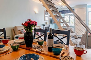 Unclassified image, 3 of 26, button - 3 Bed in Kingswear (oc-a29168) (Dartmouth)