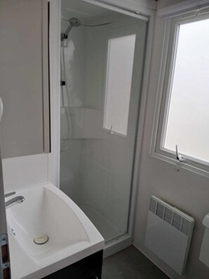 Shower, toilet paper