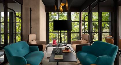 Moxy Mumbai Andheri West