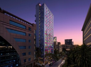 Exterior - Moxy Mumbai Andheri West (Mumbai)
