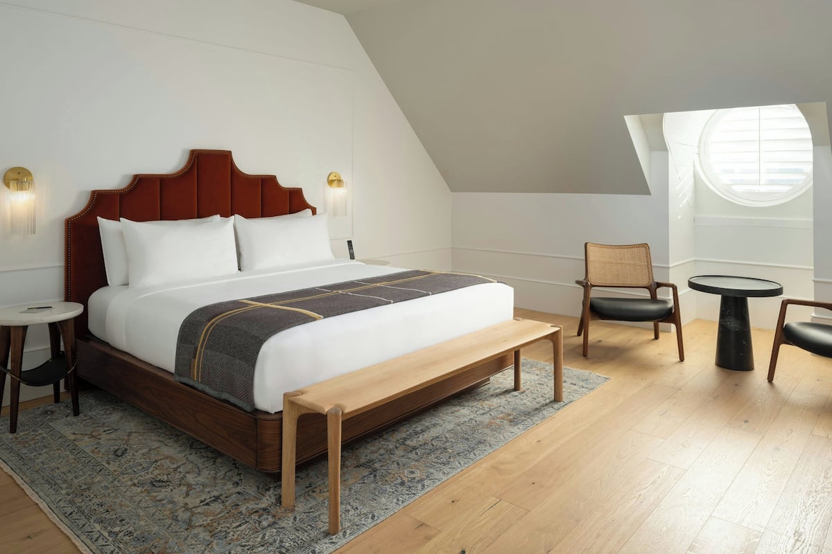 Studio suite, 1 kingsize bed, niet-roken (View) | 1 slaapkamer, hypoallergeen beddengoed, een kluis op de kamer
