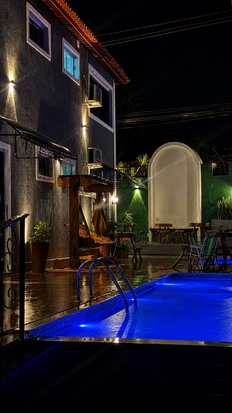 2 outdoor pools, pool umbrellas, sun loungers