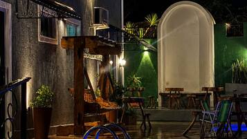 2 outdoor pools, pool umbrellas, sun loungers