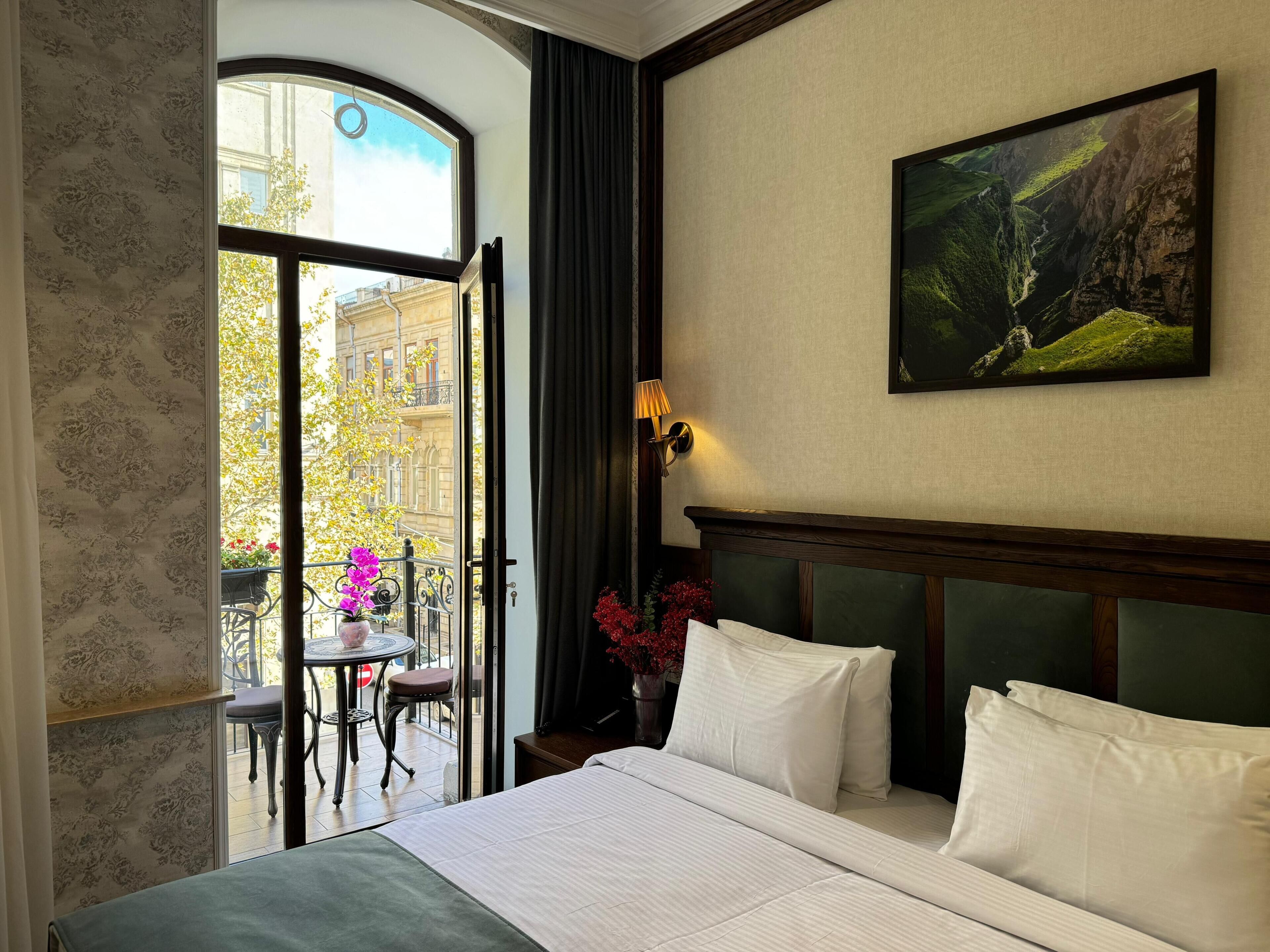 Panoramic Double Room, 1 Bedroom | Frette Italian sheets, premium bedding, desk, soundproofing