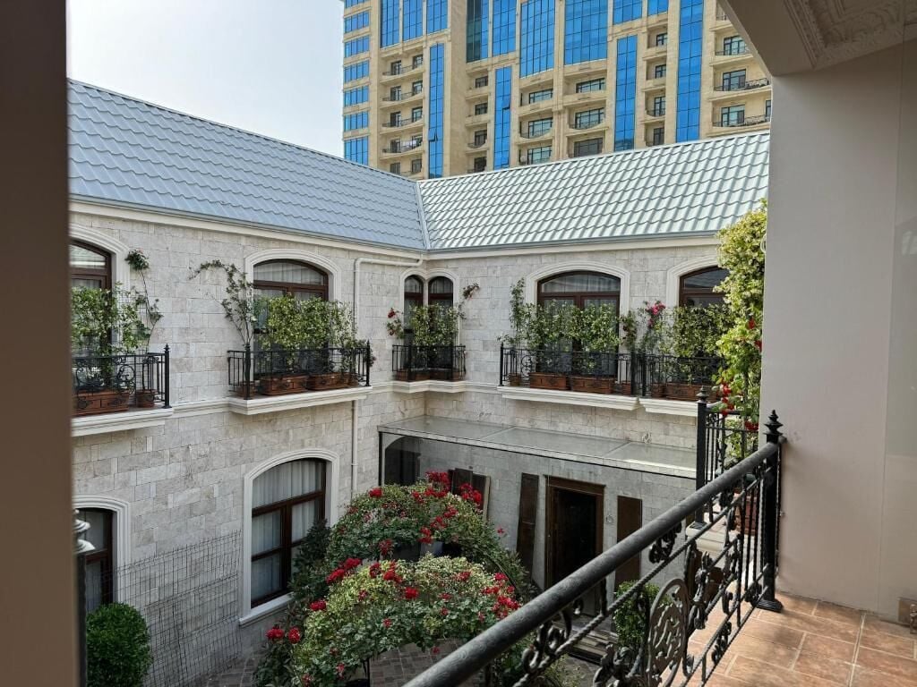 Photo - Midway Hotel Baku