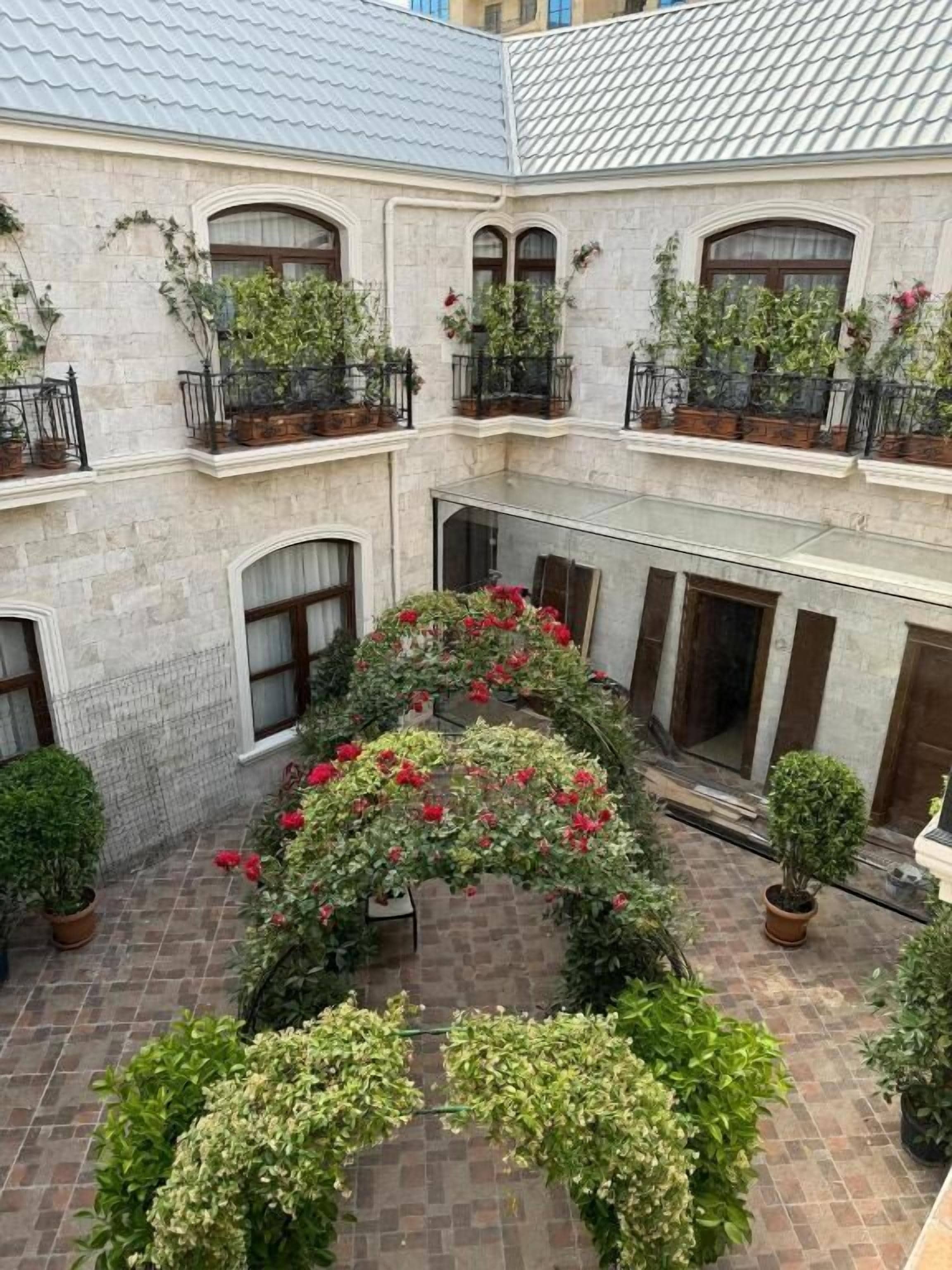 Photo - Midway Hotel Baku