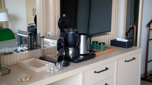 Luxury Room, Balcony, Partial Sea View | Hypo-allergenic bedding, minibar, in-room safe, individually decorated - DATÇA SUİTES LUXURY BOUTİQUE HOTELS (Datça)