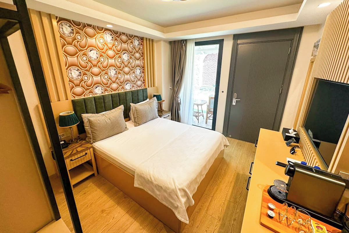Luxury Oda, Kısmi Deniz Manzaralı | Kaliteli yatak takımı, memory foam (visko elastik) yatak, minibar 