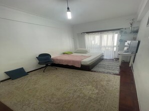 Gemeinsamer Schlafsaal, 1 Schlafzimmer, Raucher, Balkon | 1 Schlafzimmer