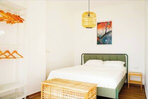 1 bedroom, WiFi, bed sheets
