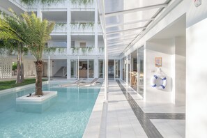 Outdoor pool - Lis Hotel Chiangmai (Chiang Mai)