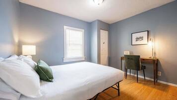 3 camere, una scrivania, ferro/asse da stiro, Wi-Fi