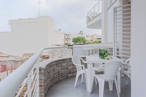 Apartment | Terrace/patio - Incanto a Mare Apartment (Polignano a Mare)
