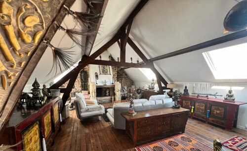 Atypical apartment - 2 bedrooms