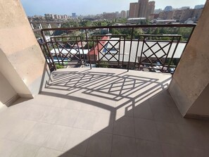 Property grounds - Spacious 4-bedroom apartment with WiFi, AC in awesome Yerevan (Yerevan)