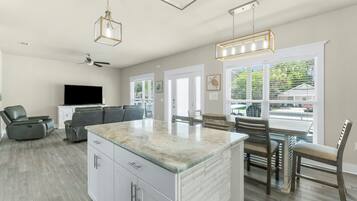 House, Garden View | Private kitchen | Toaster