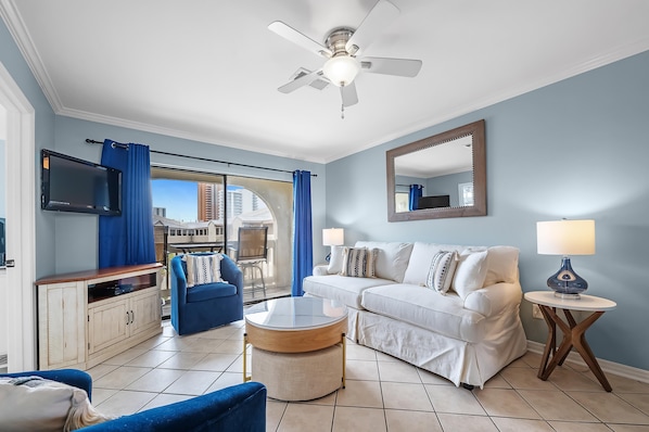 Condo, Multiple Beds (Las Palmas 225) | Living area