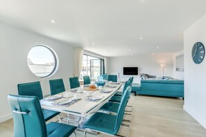 تناول الطعام